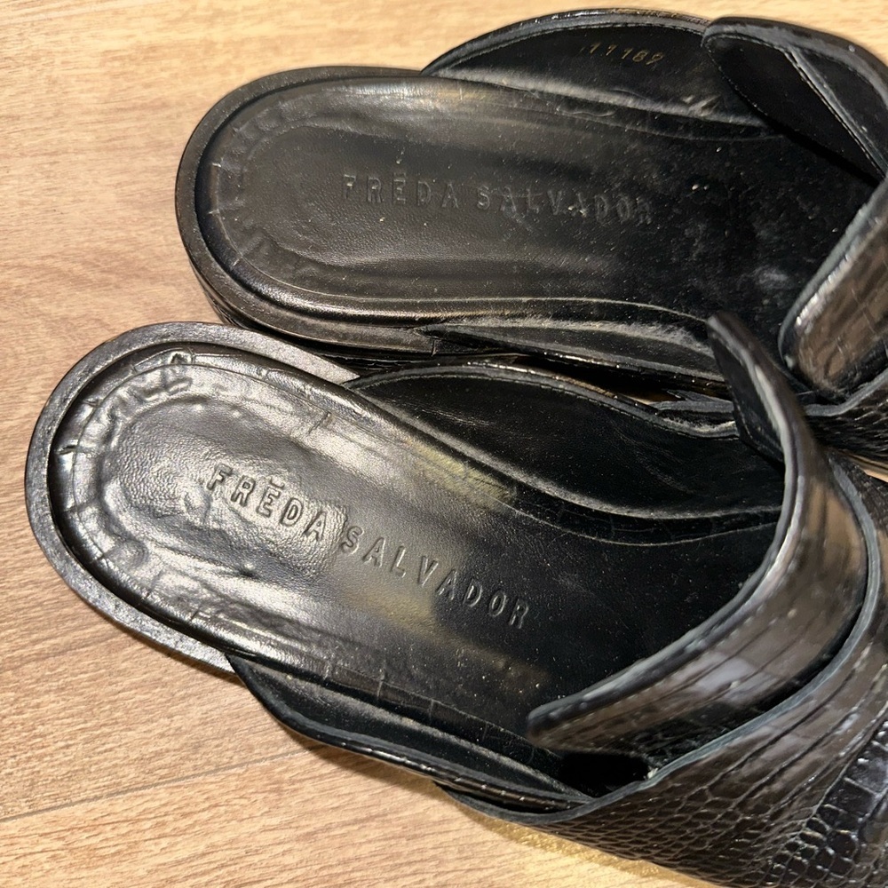 Freda Salvador Leather Slip on Loafers Size 9 - Picture 3 of 6